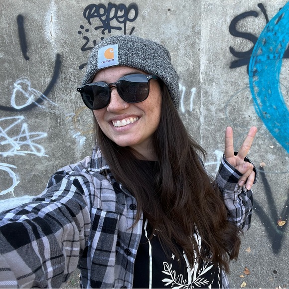 Meet your Posher, Stephanie - Picture 1 of 1